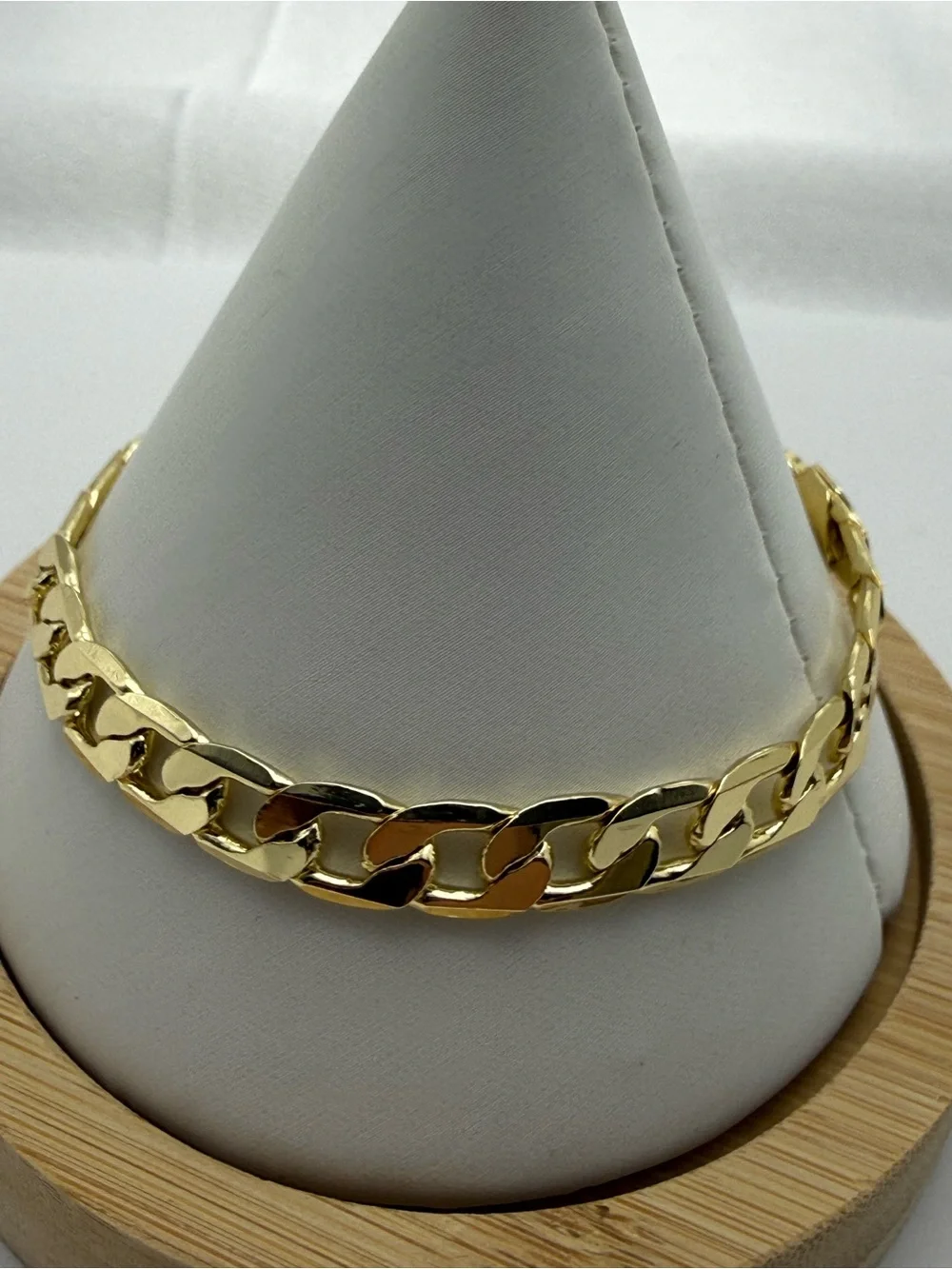 8 Inch 7.5mm 18K Gold Dipped Cuban Link Bracelet